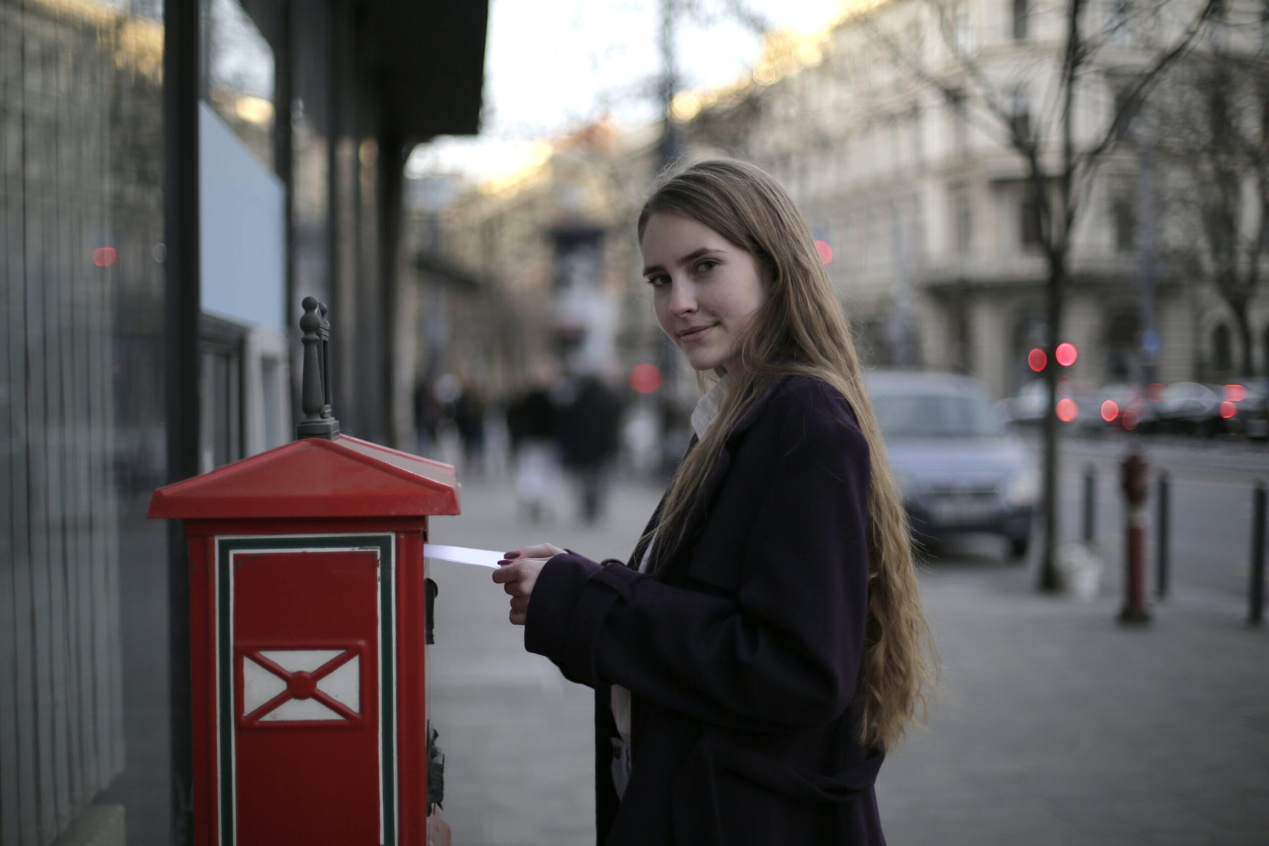 5 cech skutecznego mailingu: Kluczowe cechy, które sprawiają, że kampanie mailingowe są skuteczne.