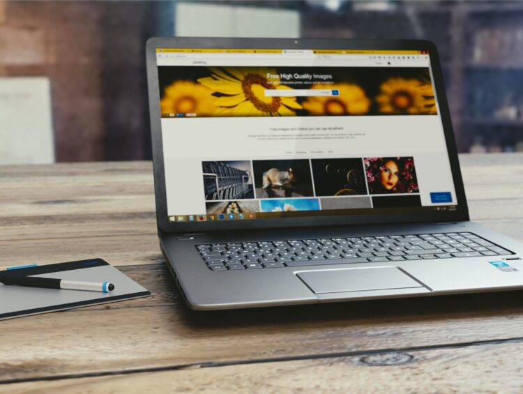 Samodzielne pozycjonowanie – czy warto: Analiza korzyści i wad samodzielnego pozycjonowania strony internetowej.