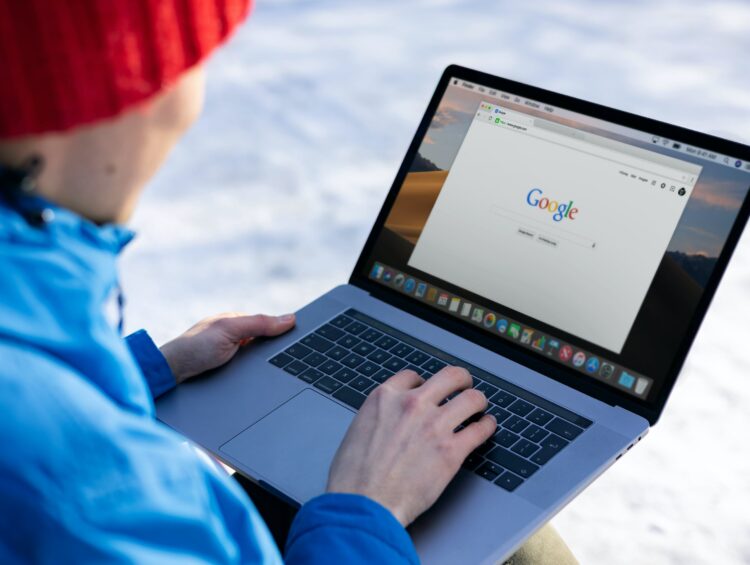 Algorytm Google Hummingbird: Co to znaczy dla Twojego SEO