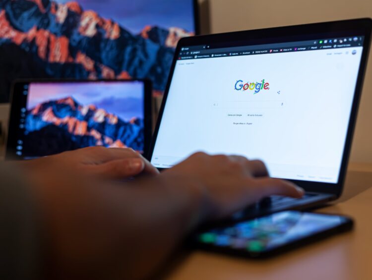Google Moja Firma: Jak optymalizować swoją obecność w lokalnych wynikach wyszukiwania