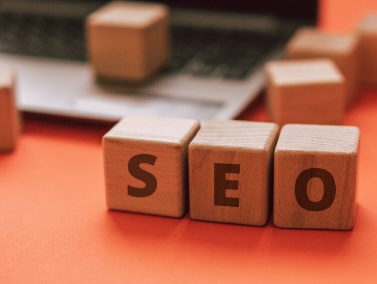 Tiny Text: Jak małe teksty mogą wpływać na Twoje SEO