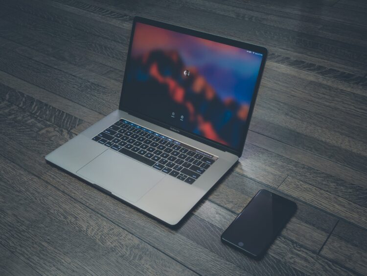 Wybór hostingu: Co jest ważne dla Twojej strony internetowej